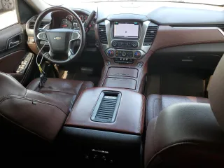 2017 Chevrolet Suburban Premier with VIN 1GNSCJKC8HR226797, listed as a Copart auction lot 62874585 with 150,994 mi miles and Salvage title. Bid and sale history available at DreamBid. Image 8.