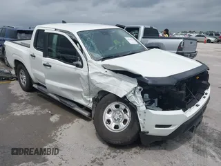 2022 Nissan Frontier SV z VIN 1N6ED1EJ4NN696435, wystawiony jako IAAI lot #42184739 z przebiegiem 13 770 mil mil oraz . Historia ofert i sprzedaży dostępna na DreamBid. Obrazek 1.