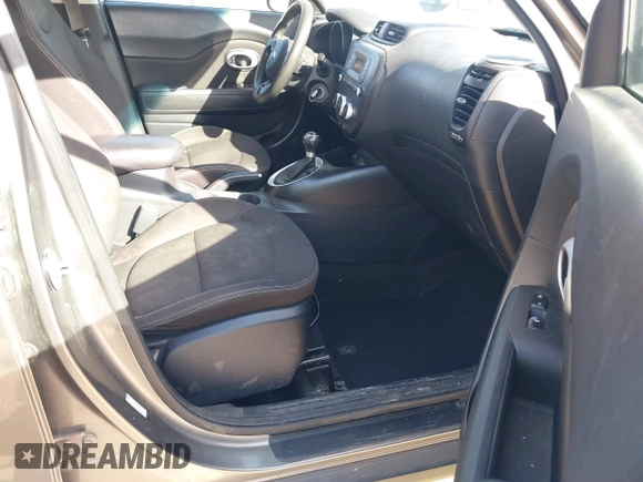 2016 Kia Soul with VIN KNDJN2A29G7341027, listed as a IAAI auction lot 41871793 with 104,098 mi miles. Bid and sale history available at carsss.com. Image 5.