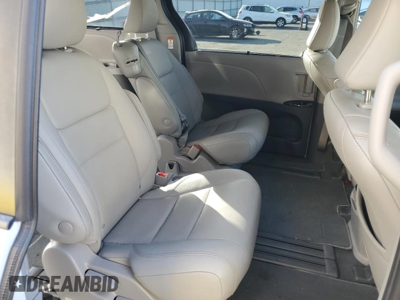 2020 Toyota Sienna XLE Auto Access Seat with VIN 5TDYZ3DC9LS053621, listed as a Copart auction lot 52774245 with 98,942 mi miles and Salvage Title. Bid and sale history available at carsss.com. Image 11.