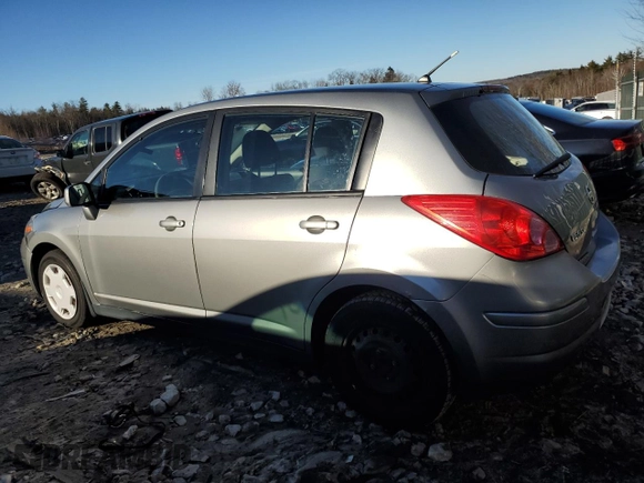 2009 Nissan Versa 1.8 S with VIN 3N1BC13E49L455983, listed as a Copart auction lot 37650724 with 166,896 mi miles and Clean Title. Bid and sale history available at carsss.com. Image 2.