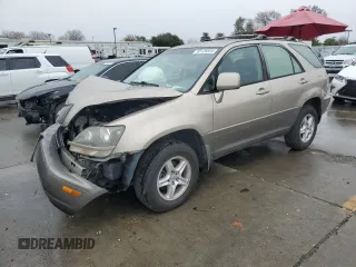 2000 Lexus RX 300 with VIN JT6HF10U7Y0113215, listed as a Copart auction lot 85126554 with 225,652 mi miles and Salvage Title. Bid and sale history available at carsss.com. Image 1.