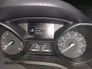 2019 Ford Escape SEL with VIN 1FMCU9HD7KUB83031, listed as a IAAI auction lot 41837035 with 70,424 mi miles. Bid and sale history available at carsss.com. Image 7.