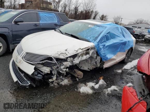 2013 Lincoln MKZ with VIN 3LN6L2G95DR805270, listed as a Copart auction lot 42072844 with Not Provided miles and Non Repairable. Bid and sale history available at DreamBid. Image 1.