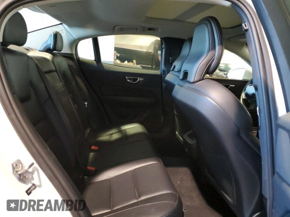 2019 Volvo S60 Momentum with VIN 7JR102FK8KG008268, listed as a Copart auction lot 40044664 with 88,330 mi miles. Bid and sale history available at carsss.com. Image 10.