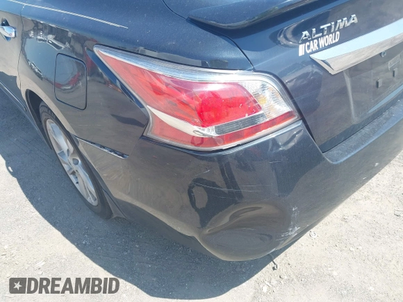 2014 Nissan Altima 2.5 S with VIN 1N4AL3AP4EC429257, listed as a IAAI auction lot 41976407 with 109,014 mi miles. Bid and sale history available at carsss.com. Image 14.