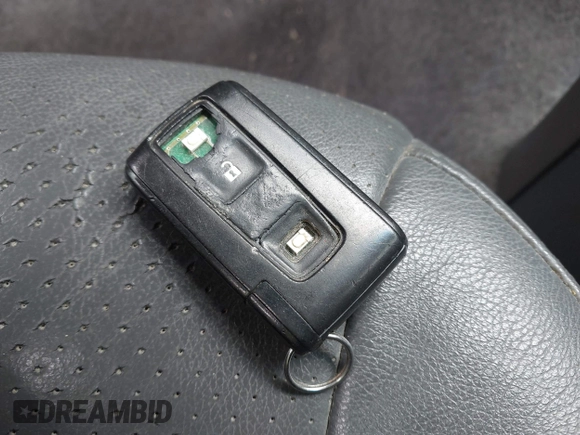 2007 Toyota Prius z VIN JTDKB20U977666406, wystawiony jako IAAI lot #42081233 z przebiegiem Nie podano mil oraz . Historia ofert i sprzedaży dostępna na DreamBid. Obrazek 11.