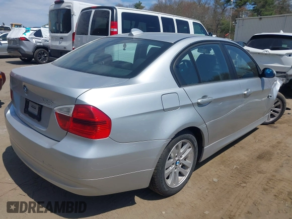 2006 BMW 3 Series 325i with VIN WBAVB13546KX39735, listed as a IAAI auction lot 42079598 with 86,449 mi miles and . Bid and sale history available at carsss.com. Image 4.