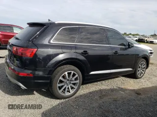 2017 Audi Q7 Premium Plus with VIN WA1LAAF70HD020610, listed as a Copart auction lot 52997525 with 129,215 mi miles and Clean Title. Bid and sale history available at carsss.com. Image 3.