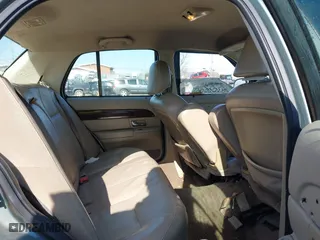 2005 Mercury Grand Marquis GS with VIN 2MEFM74W35X653175, listed as a IAAI auction lot 42005035 with 142,935 mi miles. Bid and sale history available at carsss.com. Image 8.