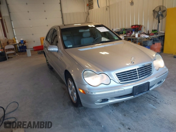 2004 Mercedes-Benz C 240 with VIN WDBRF81J44F473574, listed as a IAAI auction lot 41607188 with 234,875 mi miles and . Bid and sale history available at DreamBid. Image 1.