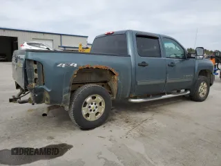 2011 Chevrolet Silverado 1500 LT with VIN 1GCPKSE34BF246864, listed as a Copart auction lot 49127515 with 178,250 mi miles and Salvage Title. Bid and sale history available at DreamBid. Image 3.