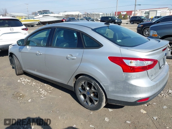 2013 Ford Focus SE with VIN 1FADP3F27DL308798, listed as a IAAI auction lot 41787683 with 158,581 mi miles. Bid and sale history available at carsss.com. Image 3.