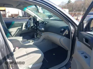 2012 Toyota Highlander with VIN 5TDBK3EH7CS166357, listed as a IAAI auction lot 41928311 with 112,146 mi miles and . Bid and sale history available at DreamBid. Image 5.