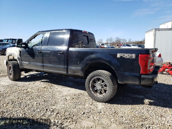 2018 Ford Super Duty F-250 SRW XL with VIN 1FT7W2BT5JEB09638, listed as a Copart auction lot 44819355 with 0 mi miles and Salvage Title. Bid and sale history available at carsss.com. Image 2.