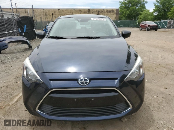 2016 Scion iA z VIN 3MYDLBZV5GY130652, wystawiony jako Copart lot #57396295 z przebiegiem 22 603 mil mil oraz Szkoda całkowita • Salvage title. Historia ofert i sprzedaży dostępna na DreamBid. Obrazek 5.