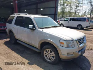 2010 Ford Explorer Eddie Bauer with VIN 1FMEU6EE4AUA86968, listed as a IAAI auction lot 42004491 with 155,666 mi miles. Bid and sale history available at carsss.com. Image 1.