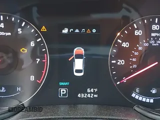 2016 Kia K900 Luxury with VIN KNALU4D33G6032619, listed as a IAAI auction lot 41307044 with 43,242 mi miles. Bid and sale history available at carsss.com. Image 16.