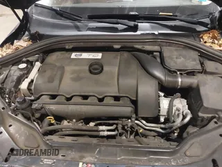 2015 Volvo XC60 T6 с VIN YV4902RKXF2687103, выставлен на аукционе IAAI как лот 41467485 с пробегом 97 004 миль миль и . История ставок и продаж доступна на DreamBid. Изображение 10.