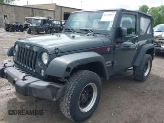 2017 Jeep Wrangler Sport z VIN 1C4AJWAG0HL754381, wystawiony jako IAAI lot #42366858 z przebiegiem 35 760 mil mil oraz . Historia ofert i sprzedaży dostępna na DreamBid. Obrazek 2.