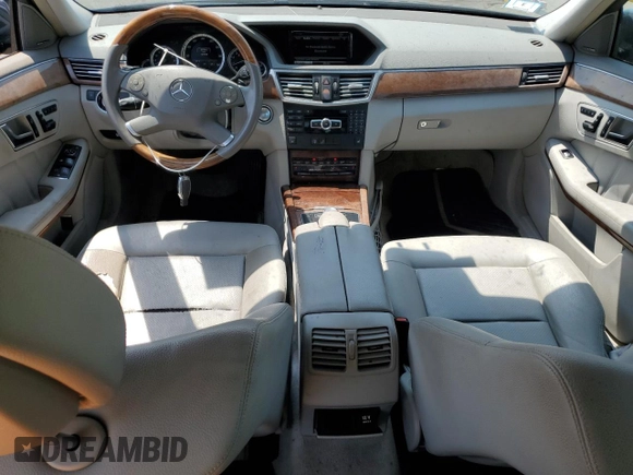 2013 Mercedes-Benz E 350 Luxury with VIN WDDHF8JB0DA738385, listed as a Copart auction lot 60824075 with 147,873 mi miles and Non repairable. Bid and sale history available at DreamBid. Image 8.