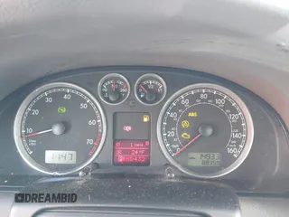2004 Volkswagen Passat GLX z VIN WVWRH63B74P254107, wystawiony jako IAAI lot #41476148 z przebiegiem 88 359 mil mil oraz . Historia ofert i sprzedaży dostępna na DreamBid. Obrazek 7.