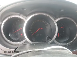 2006 Suzuki Grand Vitara Luxury z VIN JS3TE947264102168, wystawiony jako Copart lot #71726254 z przebiegiem 276 789 mil mil oraz Szkoda całkowita • Salvage title. Historia ofert i sprzedaży dostępna na DreamBid. Obrazek 9.