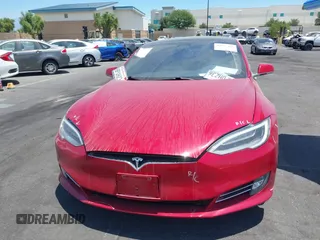 2017 Tesla Model S 60 z VIN 5YJSA1E18HF178698, wystawiony jako IAAI lot #42627397 z przebiegiem 87 301 mil mil oraz . Historia ofert i sprzedaży dostępna na DreamBid. Obrazek 12.