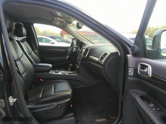 2011 Jeep Grand Cherokee Laredo with VIN 1J4RR4GTXBC538060, listed as a IAAI auction lot 41964694 with 152,999 mi miles. Bid and sale history available at carsss.com. Image 5.