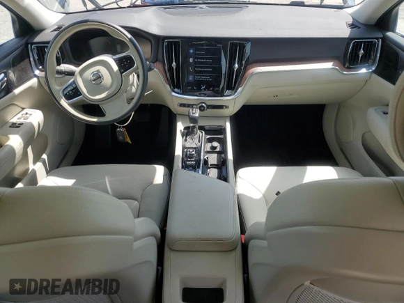 2019 Volvo V60 Momentum z VIN YV1102EK8K1337288, wystawiony jako Copart lot #59759465 z przebiegiem 31 050 mil mil oraz Szkoda całkowita • Salvage title. Historia ofert i sprzedaży dostępna na DreamBid. Obrazek 8.