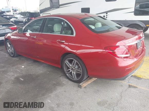 2019 Mercedes-Benz E 300 z VIN WDDZF4KB3KA489637, wystawiony jako IAAI lot #42053019 z przebiegiem 106 779 mil mil oraz . Historia ofert i sprzedaży dostępna na DreamBid. Obrazek 3.