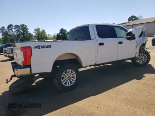 2018 Ford F-250 XL z VIN 1FT7W2B65JEC60716, wystawiony jako Copart lot #52326705 z przebiegiem 128 780 mil mil oraz Szkoda całkowita • Salvage title. Historia ofert i sprzedaży dostępna na DreamBid. Obrazek 3.