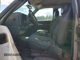 2005 Chevrolet Silverado 1500 Work Truck z VIN 1GCEC19X45Z276414, wystawiony jako Copart lot #59191075 z przebiegiem 196 973 mil mil oraz Szkoda całkowita • Salvage title. Historia ofert i sprzedaży dostępna na DreamBid. Obrazek 7.