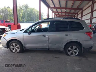 2014 Subaru Forester Premium z VIN JF2SJADC8EH541081, wystawiony jako IAAI lot #42647777 z przebiegiem 120 951 mil mil oraz . Historia ofert i sprzedaży dostępna na DreamBid. Obrazek 14.