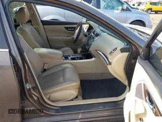 2014 Nissan Altima S with VIN 1N4AL3AP1EC201541, listed as a IAAI auction lot 41777111 with 180,021 mi miles and . Bid and sale history available at DreamBid. Image 5.