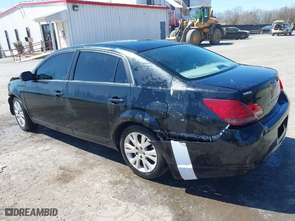 2008 Toyota Avalon XL with VIN 4T1BK36B98U307776, listed as a IAAI auction lot 39482831 with 168,618 mi miles. Bid and sale history available at carsss.com. Image 3.