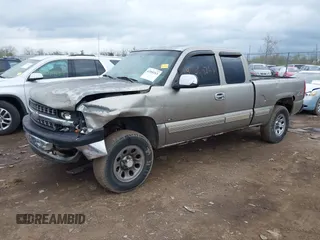 2000 Chevrolet Silverado 1500 LS with VIN 2GCEK19T3Y1266020, listed as a IAAI auction lot 42060263 with 270,921 mi miles. Bid and sale history available at carsss.com. Image 17.