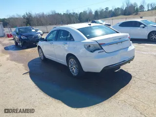 2011 Chrysler 200 Limited with VIN 1C3BC2FG3BN575607, listed as a IAAI auction lot 41661249 with 235,816 mi miles. Bid and sale history available at carsss.com. Image 3.