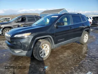2017 Jeep Cherokee Latitude с VIN 1C4PJMCB8HW579943, выставлен на аукционе Copart как лот 44203725 с пробегом 70 492 миль миль и Списание • Salvage title. История ставок и продаж доступна на DreamBid. Изображение 1.