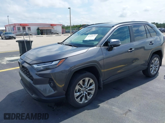 2024 Toyota RAV4 XLE Premium z VIN 2T3C1RFVXRC295264, wystawiony jako IAAI lot #42229471 z przebiegiem 6 717 mil mil oraz . Historia ofert i sprzedaży dostępna na DreamBid. Obrazek 17.
