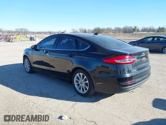 2020 Ford Fusion SE with VIN 3FA6P0LU1LR134904, listed as a IAAI auction lot 41448356 with 84,459 mi miles and . Bid and sale history available at DreamBid. Image 3.