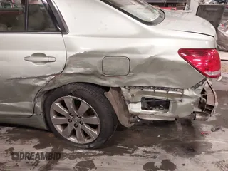 2006 Toyota Avalon XL with VIN 4T1BK36B16U062713, listed as a IAAI auction lot 41598608 with 142,598 mi miles. Bid and sale history available at carsss.com. Image 6.