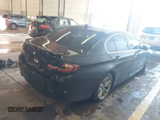 2016 BMW 5 Series 528i z VIN WBA5A5C58GG348604, wystawiony jako IAAI lot #41119325 z przebiegiem 97 798 mil mil oraz . Historia ofert i sprzedaży dostępna na DreamBid. Obrazek 4.