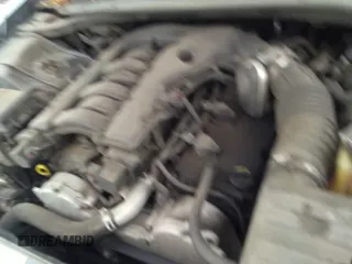 2007 Chrysler 300 Signature z VIN 2C3LA53G77H737769, wystawiony jako IAAI lot #36668043 z przebiegiem 257 759 mil mil oraz . Historia ofert i sprzedaży dostępna na DreamBid. Obrazek 12.