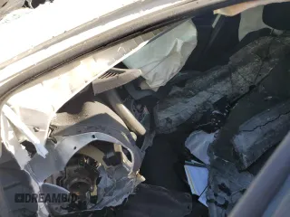 2021 Toyota Prius LE z VIN JTDL9MFU9M3022975, wystawiony jako Copart lot #53810615 z przebiegiem Nie podano mil oraz Nie do naprawy • Non repairable. Historia ofert i sprzedaży dostępna na DreamBid. Obrazek 7.
