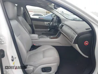 2013 Jaguar XF I4 RWD with VIN SAJWA0ES6DPU00600, listed as a IAAI auction lot 41414317 with 125,439 mi miles. Bid and sale history available at carsss.com. Image 5.