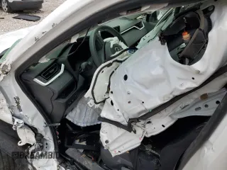 2024 Toyota RAV4 Hybrid LE z VIN JTMMWRFV2RD246027, wystawiony jako Copart lot #52181695 z przebiegiem Nie podano mil oraz Szkoda całkowita • Salvage title. Historia ofert i sprzedaży dostępna na DreamBid. Obrazek 8.