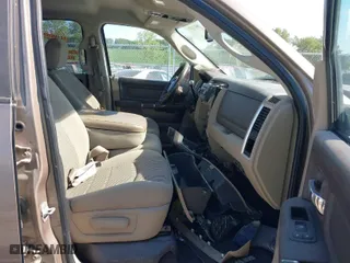 2010 Dodge Ram 1500 SLT with VIN 1D7RV1GT8AS211408, listed as a IAAI auction lot 39632883 with 225,628 mi miles. Bid and sale history available at carsss.com. Image 5.