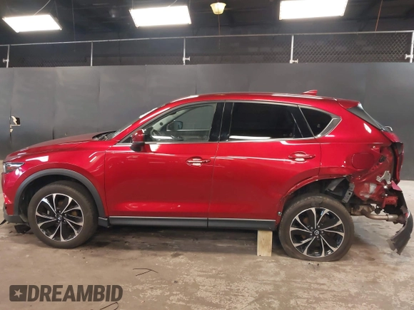 2023 Mazda CX-5 2.5 S Premium Plus Package with VIN JM3KFBEM5P0164568, listed as a IAAI auction lot 41843961 with 22,891 mi miles. Bid and sale history available at carsss.com. Image 15.