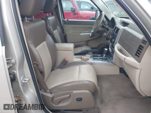2008 Jeep Liberty Limited with VIN 1J8GN58K38W172334, listed as a IAAI auction lot 40914236 with 177,054 mi miles and . Bid and sale history available at carsss.com. Image 5.